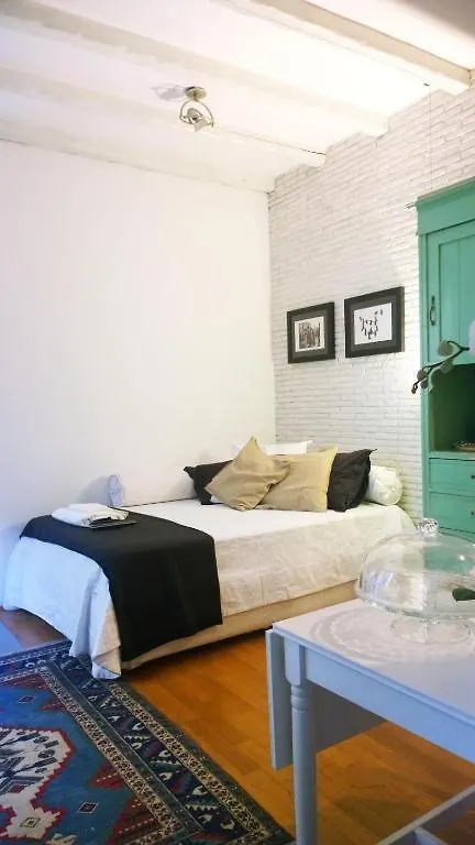 로마 In-Love Apt 아파트