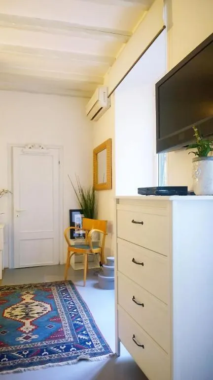 로마 In-Love Apt 아파트 0*,
